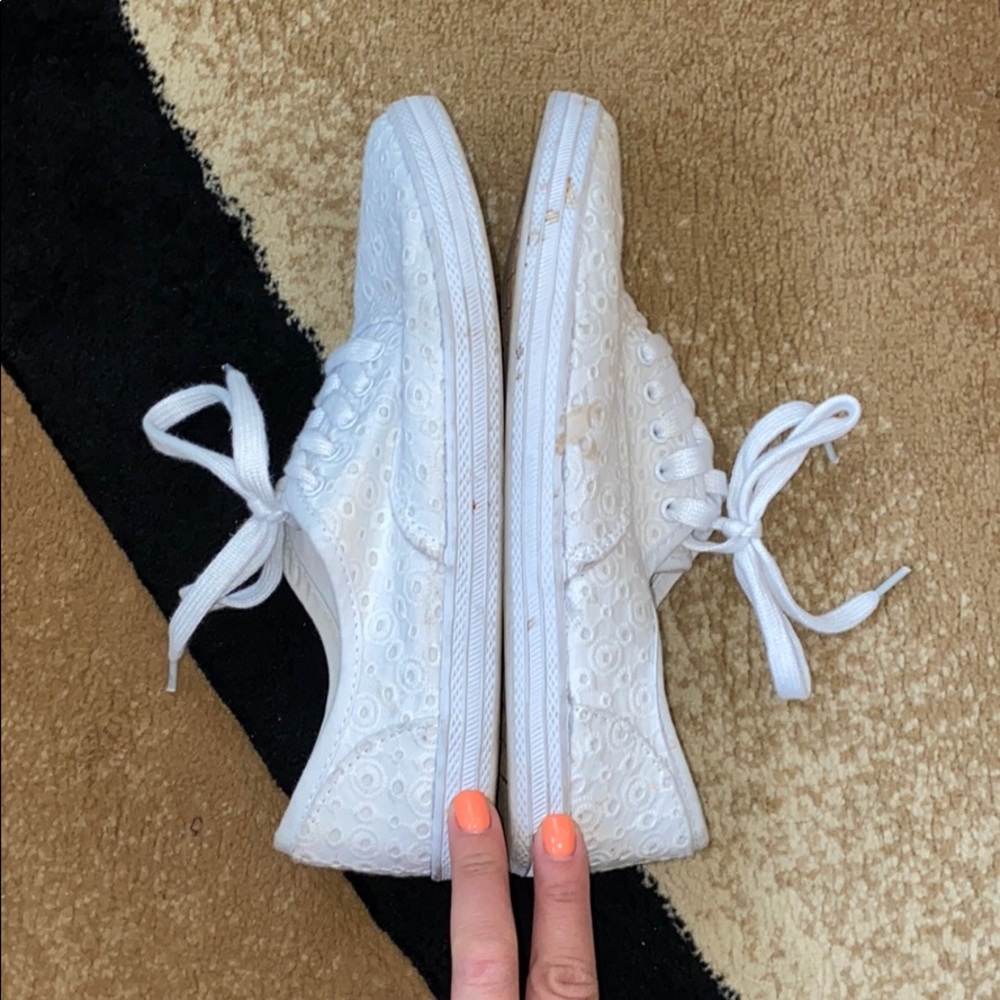 *SOLD* Sneakers👟 - Picture 9 of 9